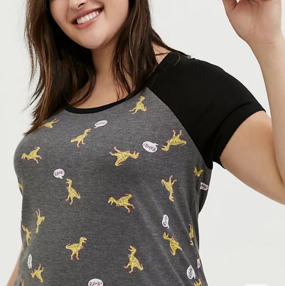 Torrid Rawr Raglan Tee Sz 3